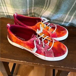 Sperry Pier wave tie dye Red and Orange Women's Sneakers size 8